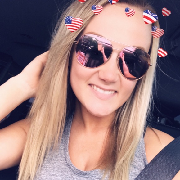 Meet your Posher, Destiny - Picture 2 of 2